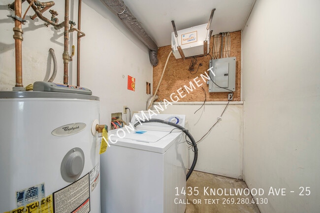 Building Photo - 1435 Knollwood Ave