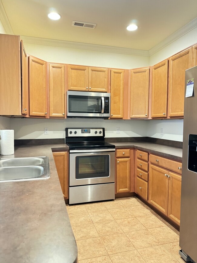 5102 E Pebble Ln Unit G, Milford, DE 19963 Condo for Rent in Milford