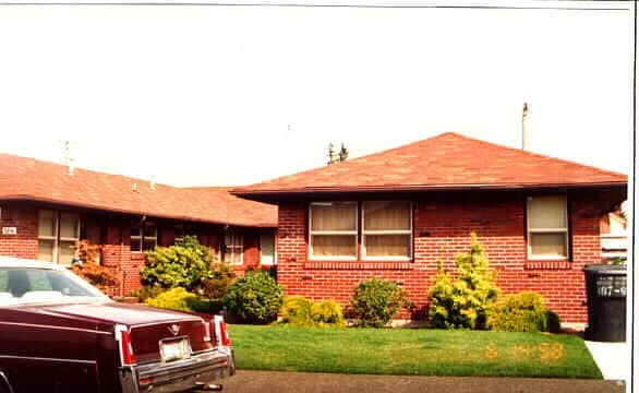 Building Photo - 3841 S Park