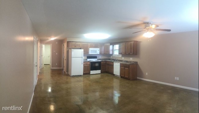 Building Photo - 2 br, 1 bath Apartment - 1204 S 8th St