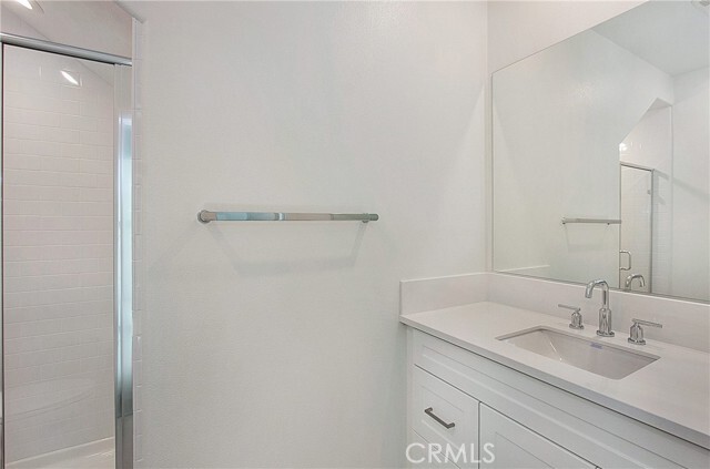 Building Photo - 253 Carmona
