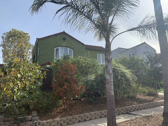 Building Photo - 1228 S Highland Ave