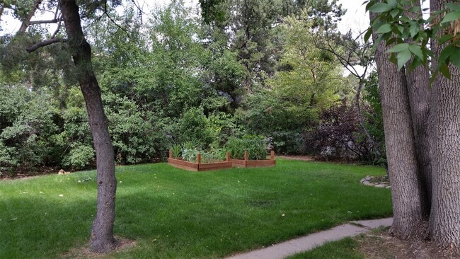 Foto del edificio - 583 Nile St