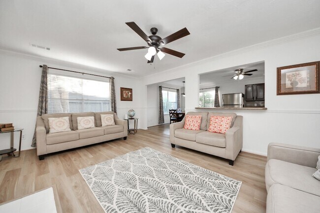 Foto del edificio - 20403 Blue Juniper Dr