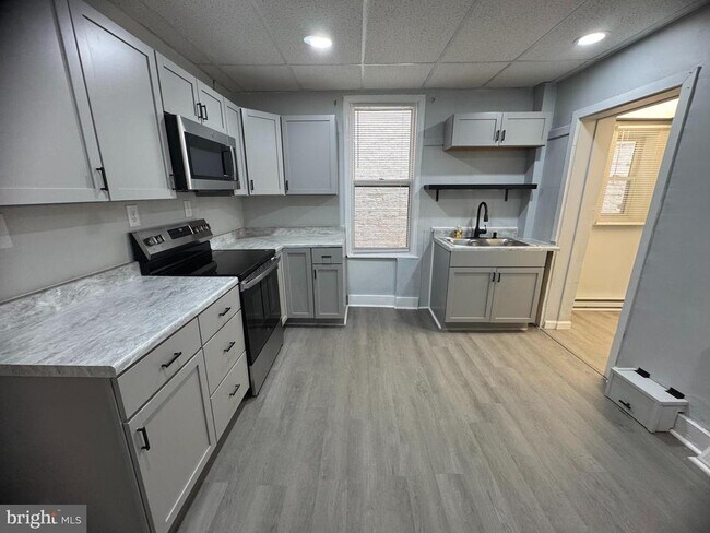 Foto del edificio - 122 W All Saints St