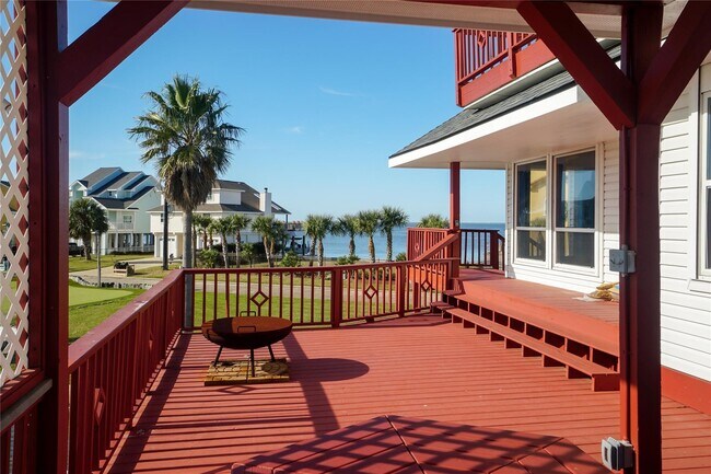 Foto del edificio - 16619 Bayfront Dr