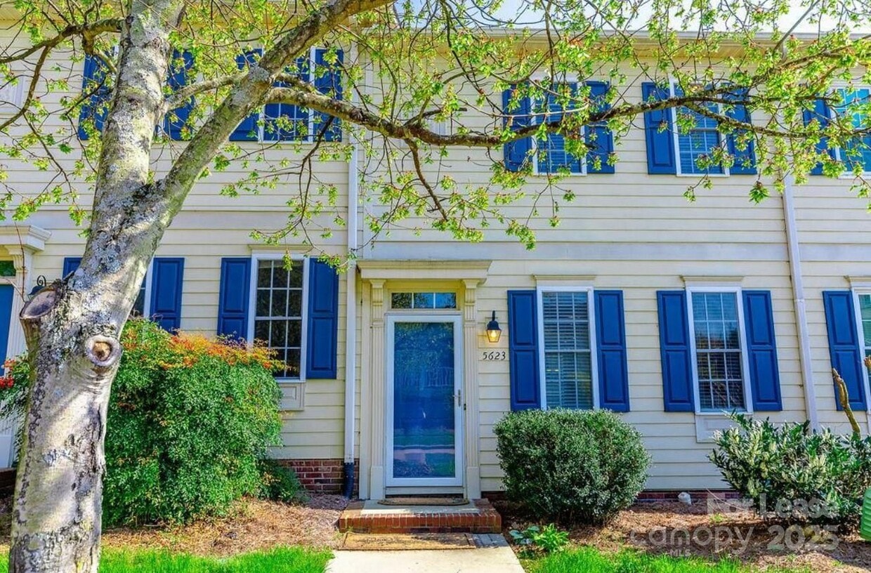 Foto principal - 5623 Fetzer Ave NW