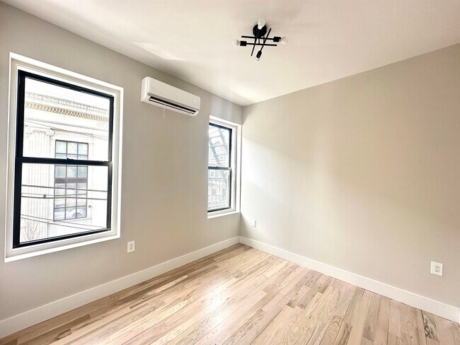 Building Photo - 108 Lembeck Ave