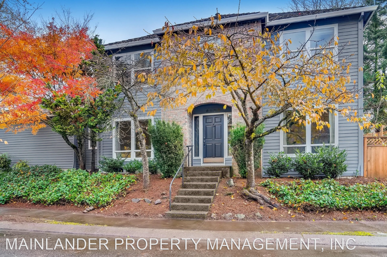 Primary Photo - 4 br, 2.5 bath House - 5172 GREENSBOROUGH CT
