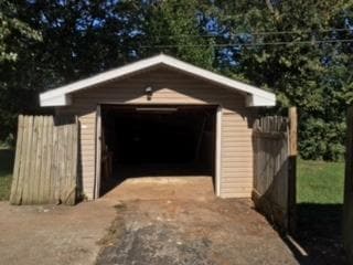 Building Photo - 140 Leesway Dr