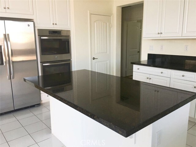 Foto del edificio - 8215 Sunset Hills Pl