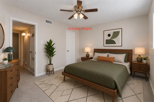 Foto del edificio - 9808 Valley Meadow Pl