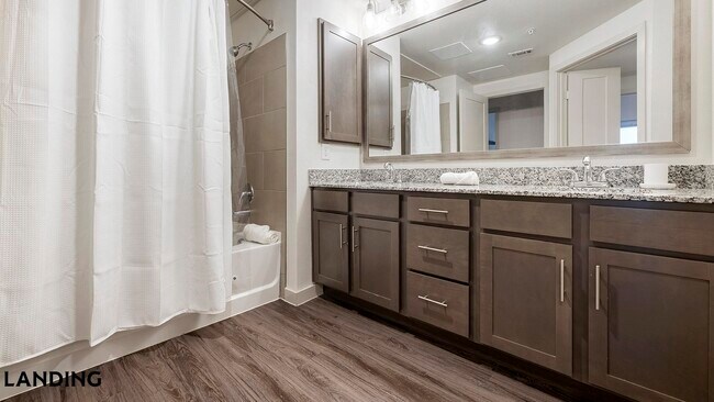 Foto del edificio - 2825 Main St