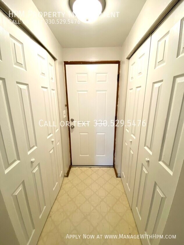 Primary Photo - HALF-OFF FIRST MONTH RENT SPECIAL! 2 BEDRO...