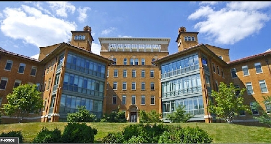 Primary Photo - 2425 L St NW