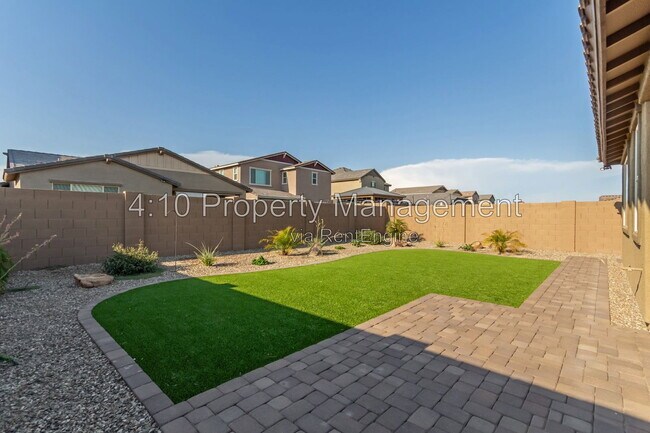 Foto del edificio - 2222 E Palmdale Ln