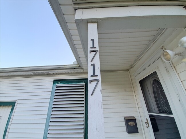 Foto del edificio - 1717 Hawthorne St