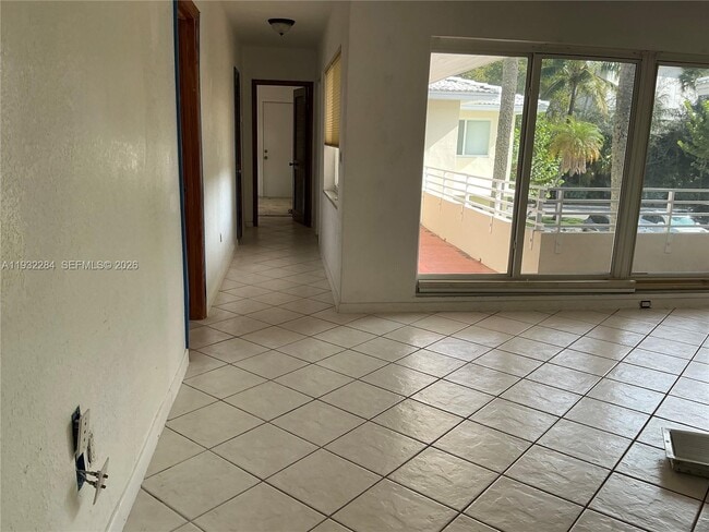 Building Photo - 80 Park Dr