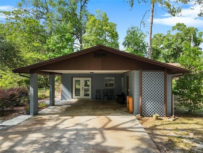 Building Photo - 4205 NW 21st Terrace
