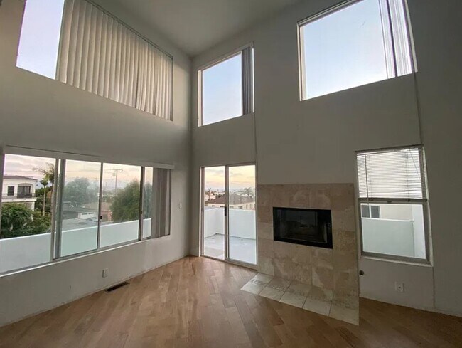 Foto del edificio - 712 9th St