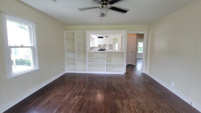 Foto del edificio - "5 points area 2-Bedroom Huntsville Home w...