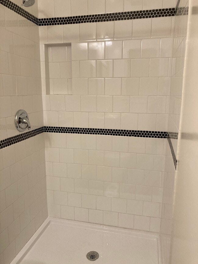 New Shower - 1120 Chula Vista Ave