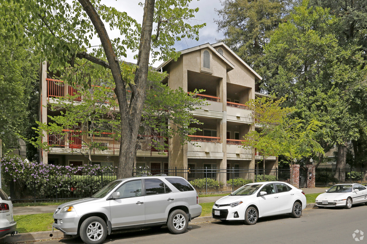 Primary Photo - The Terraces at Capitol Park