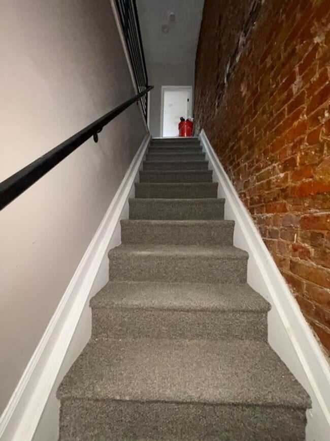 Building Photo - 3451 Braddock St