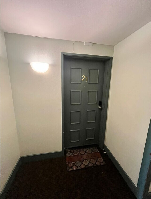 Foto principal - 3980 Faircross Pl