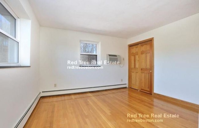 Foto del edificio - 2 bedroom in Newton MA 02466