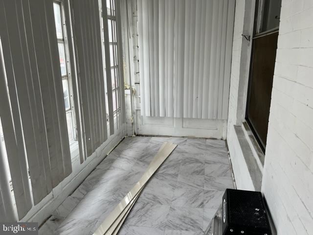 Building Photo - 24 N Peach St