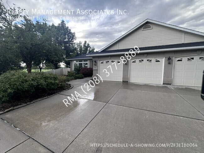 Building Photo - 3611 N Price Way