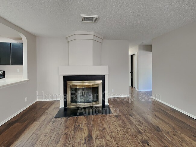 Building Photo - 10455 Alpine Village