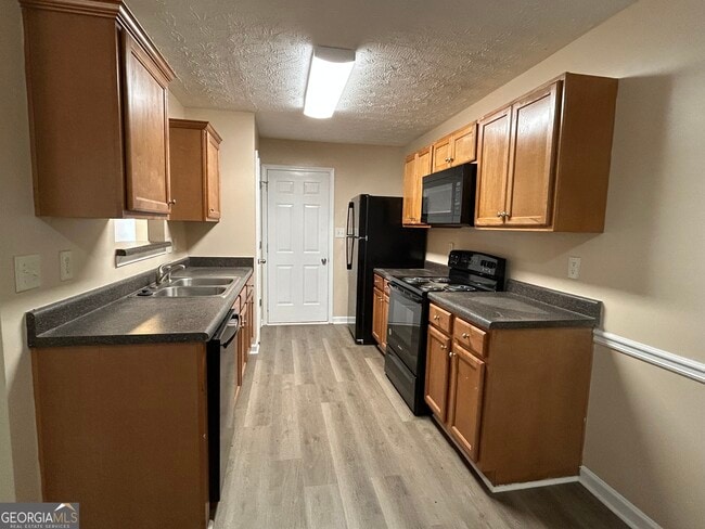 Building Photo - 1756 Little Creek Dr