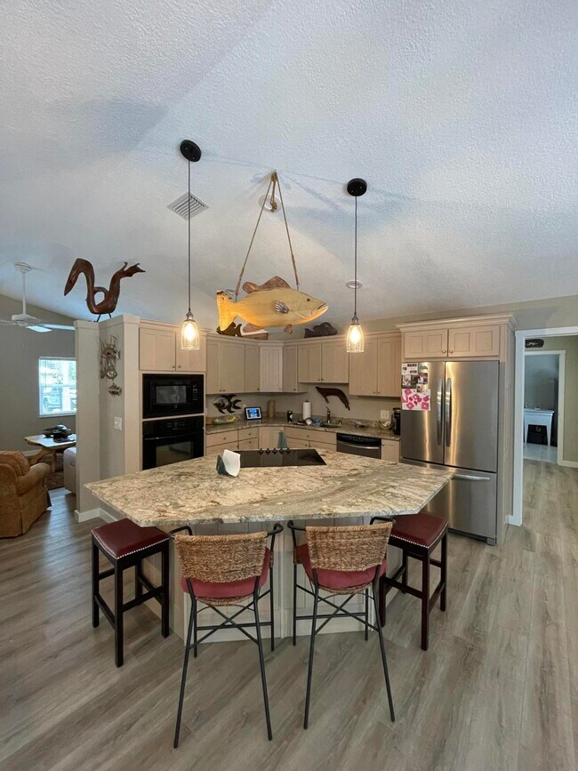 Foto del edificio - 6853 SW Cinnamon Ct