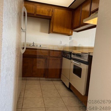 Foto del edificio - 5201 Dunsmuir Rd