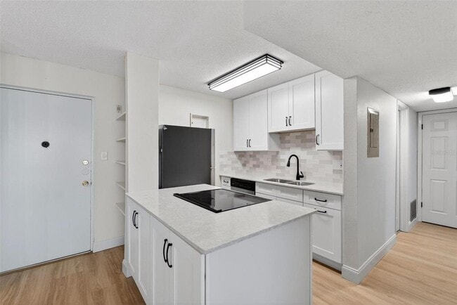 Foto del edificio - 2302 S Manhattan Ave