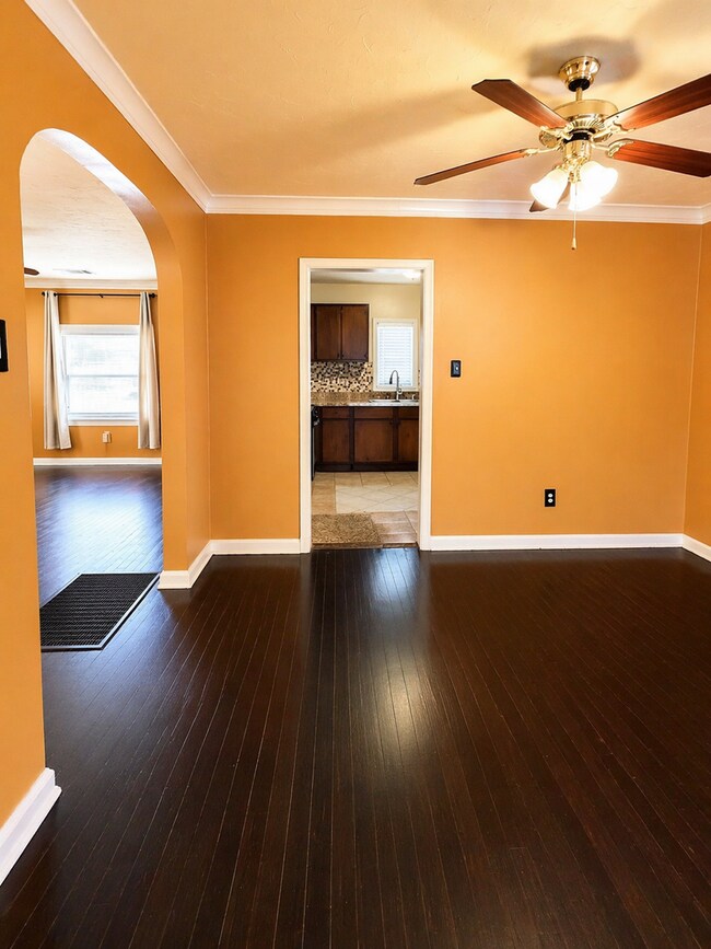 Foto del edificio - 2445 Lowell Ave