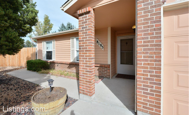 Foto del edificio - 3 br, 1 bath House - 8195 Freemantle Dr