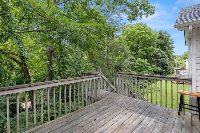 Foto del edificio - Great House in East Asheville!