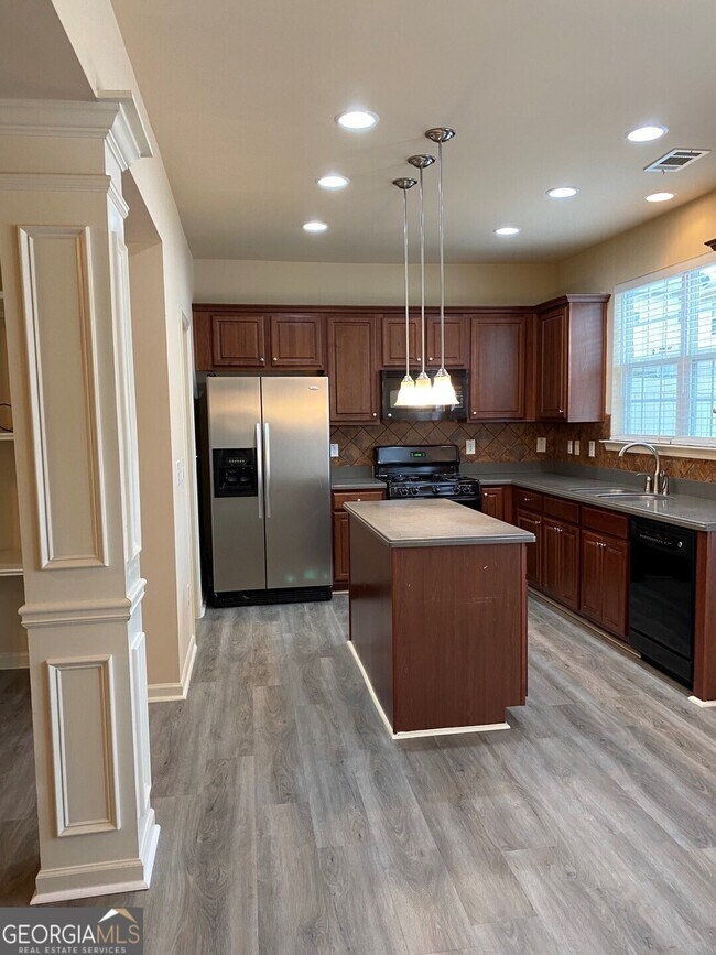 Foto del edificio - 2410 Sardis Chase Ct