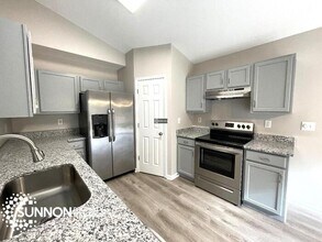 Building Photo - 7235 Trifecta Ct