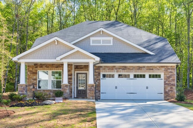 Building Photo - 166 Magnolia Dr