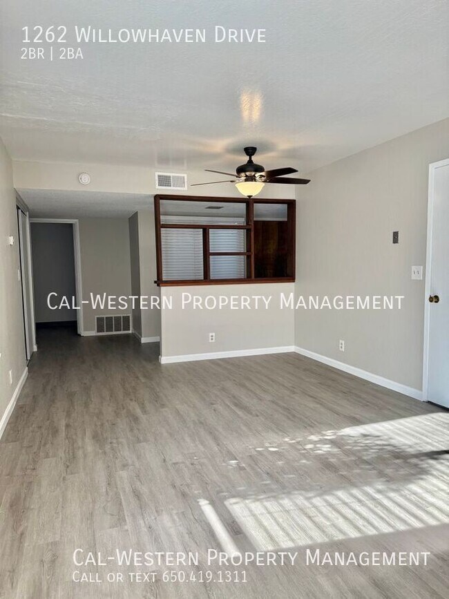 Building Photo - 1262 Willowhaven Dr