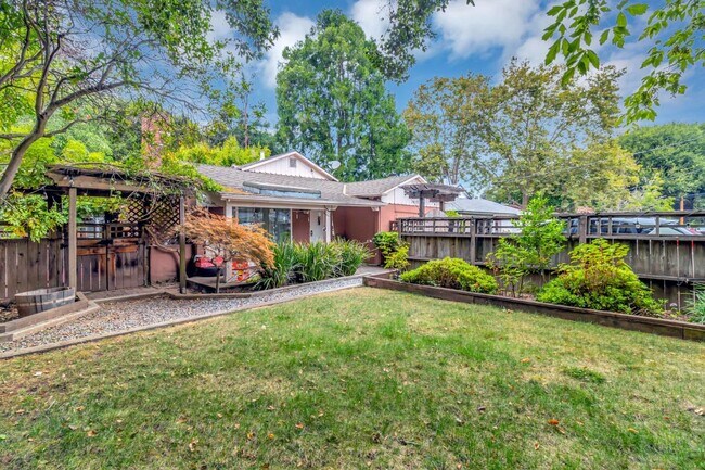 Foto del edificio - 1917 Euclid Ave