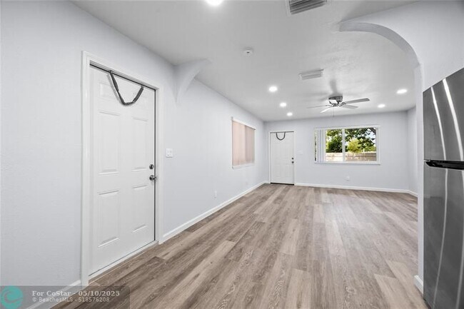 Foto del edificio - 5726 Grant St