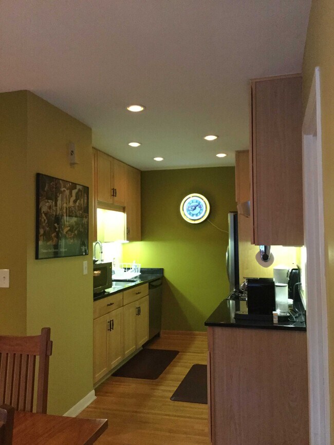 Foto del edificio - 2733 Bryant Ave S