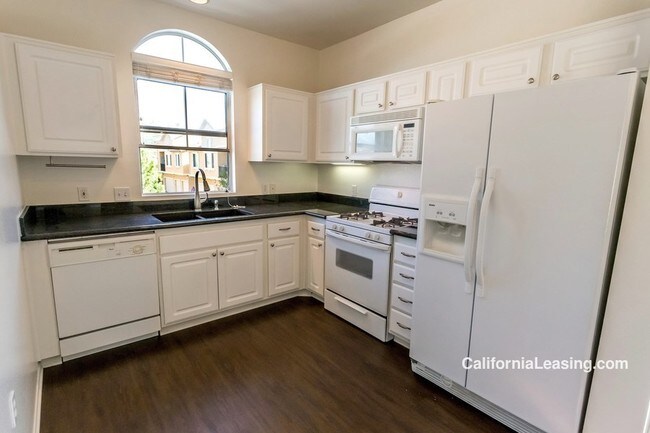 Foto del edificio - 20000 Plum Canyon Rd