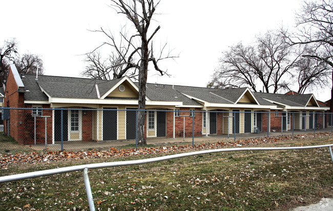 Building Photo - Riverview Park