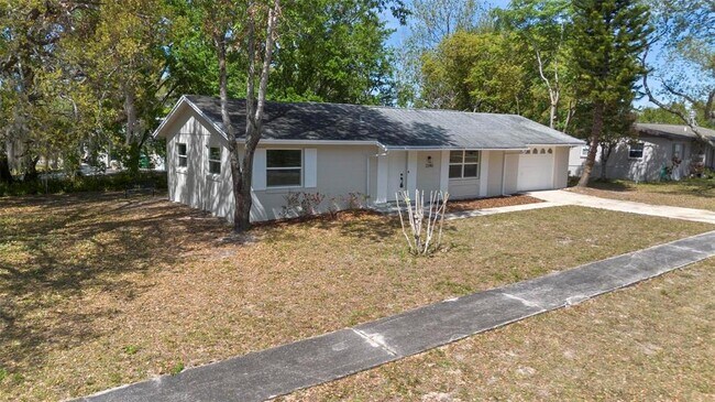 Foto del edificio - 2240 Conway Dr